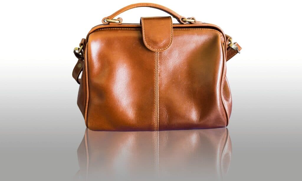 Beautiful Argentine leather bag.