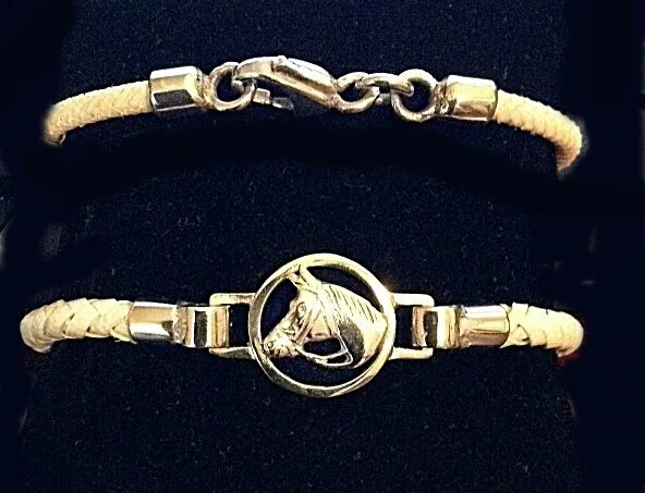 Leather bracelet with alpaca silver horse head.