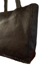 black tote back details