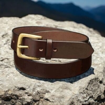 High-quality men's leather belt with craftsmanship details.