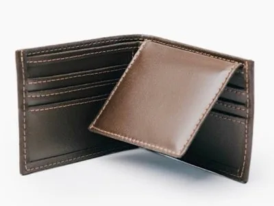 Cowhide chocolate brown Men's Wallet with flip open ID holder.