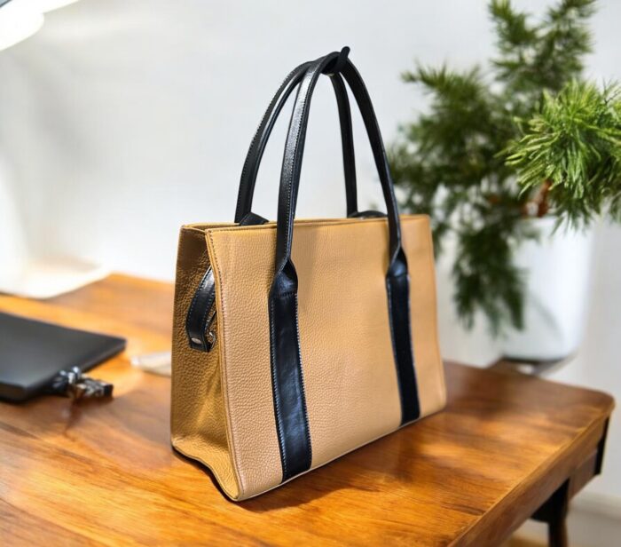 Trendy, With 'Big City' Style! Premium, Handmade, Argentine Leather Cross Body Bag, Shoulder Bag in Yellowish-Mustard, Great Color!