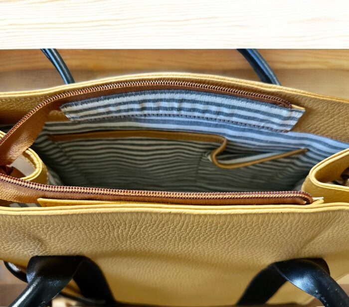 Trendy, With 'Big City' Style! Premium, Handmade, Argentine Leather Cross Body Bag, Shoulder Bag in Yellowish-Mustard, Great Color! - Image 11
