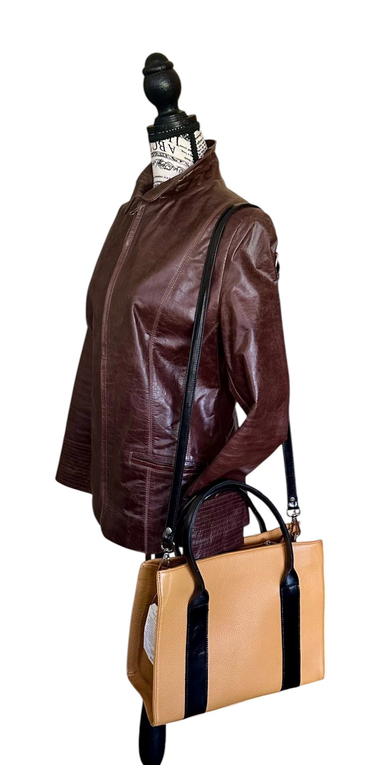 Trendy, With 'Big City' Style! Premium, Handmade, Argentine Leather Cross Body Bag, Shoulder Bag in Yellowish-Mustard, Great Color! - Image 5