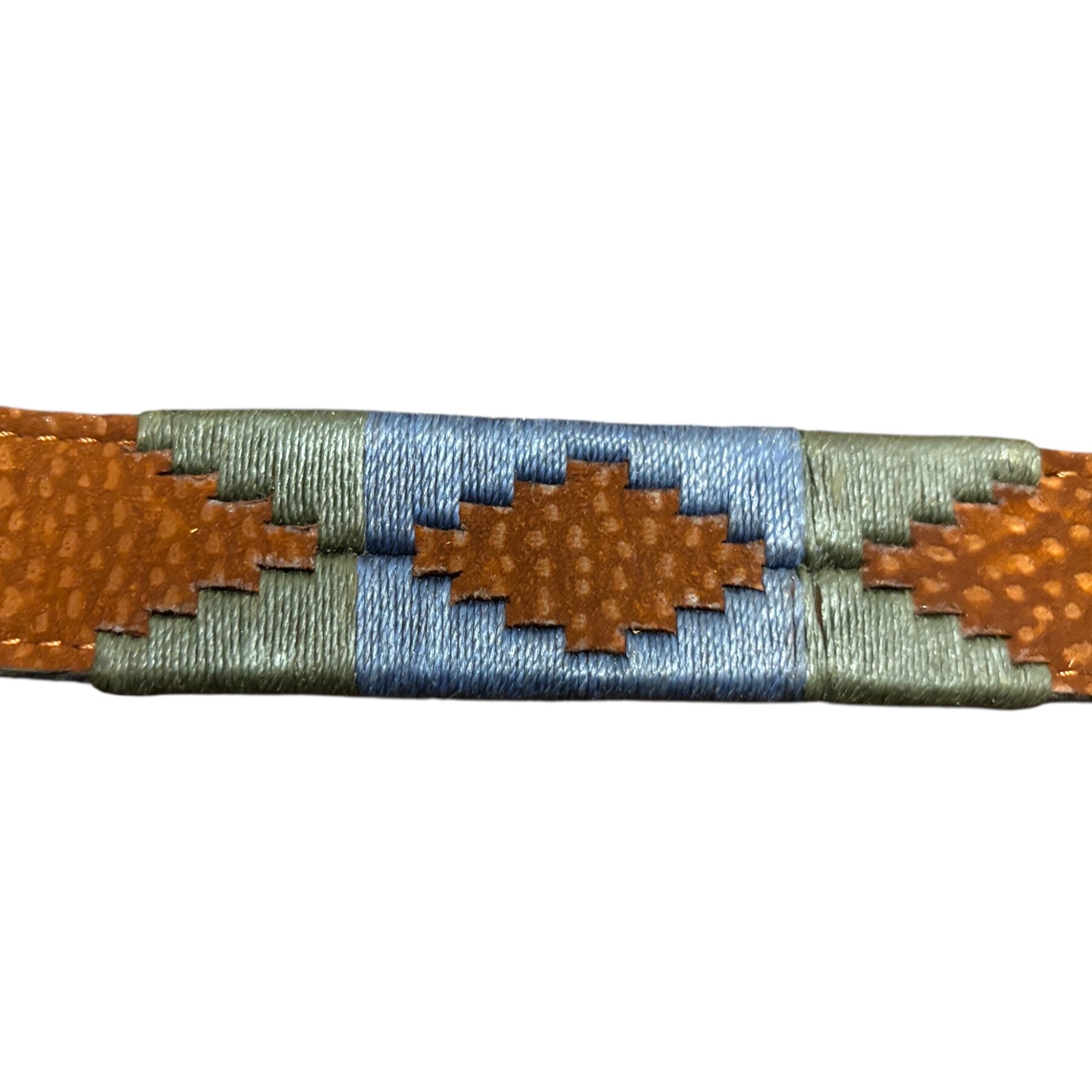 Detailed view of a navy blue and hunter green Carpincho belt with intricate stitched design