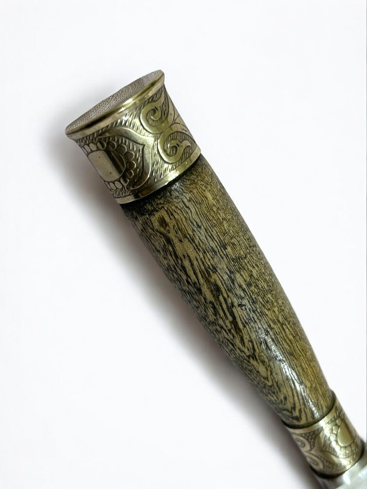 Wooden handle and alpaca details of Gaucho Heritage Knife