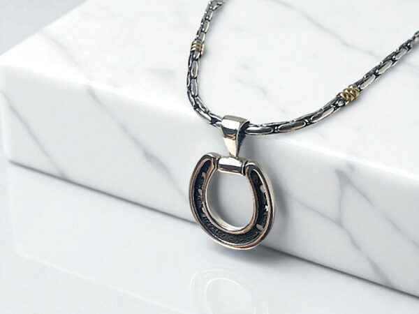 HORSE JEWELRY - HEAVY SOLID STERLING SILVER, DOUBLE SIDED HORSESHOE PENDANT - HANDMADE, CHUCKY STATEMENT PIECE! - Image 2
