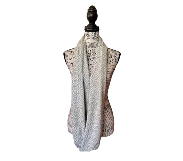 100% GENUINE ALPACA FIBER 'INFINITY' SCARF - UNISEX, SUPER SOFT, WARM & VERSATEL - ET-MDM/2299-SG-IV - Image 3