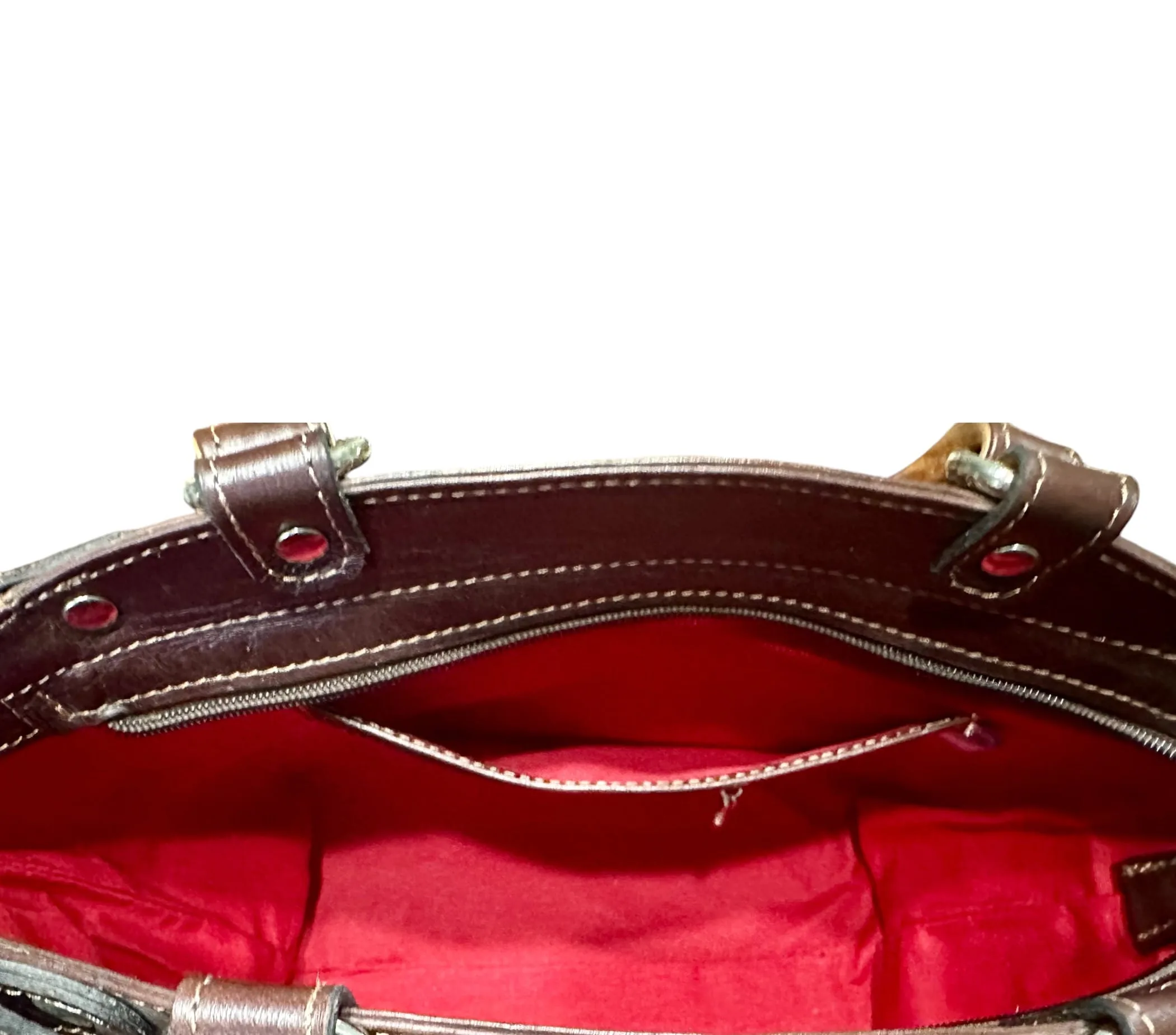 Argentinean Leather Bag - Versatile with a Stylish Design Handmade in Argentina - Image 7