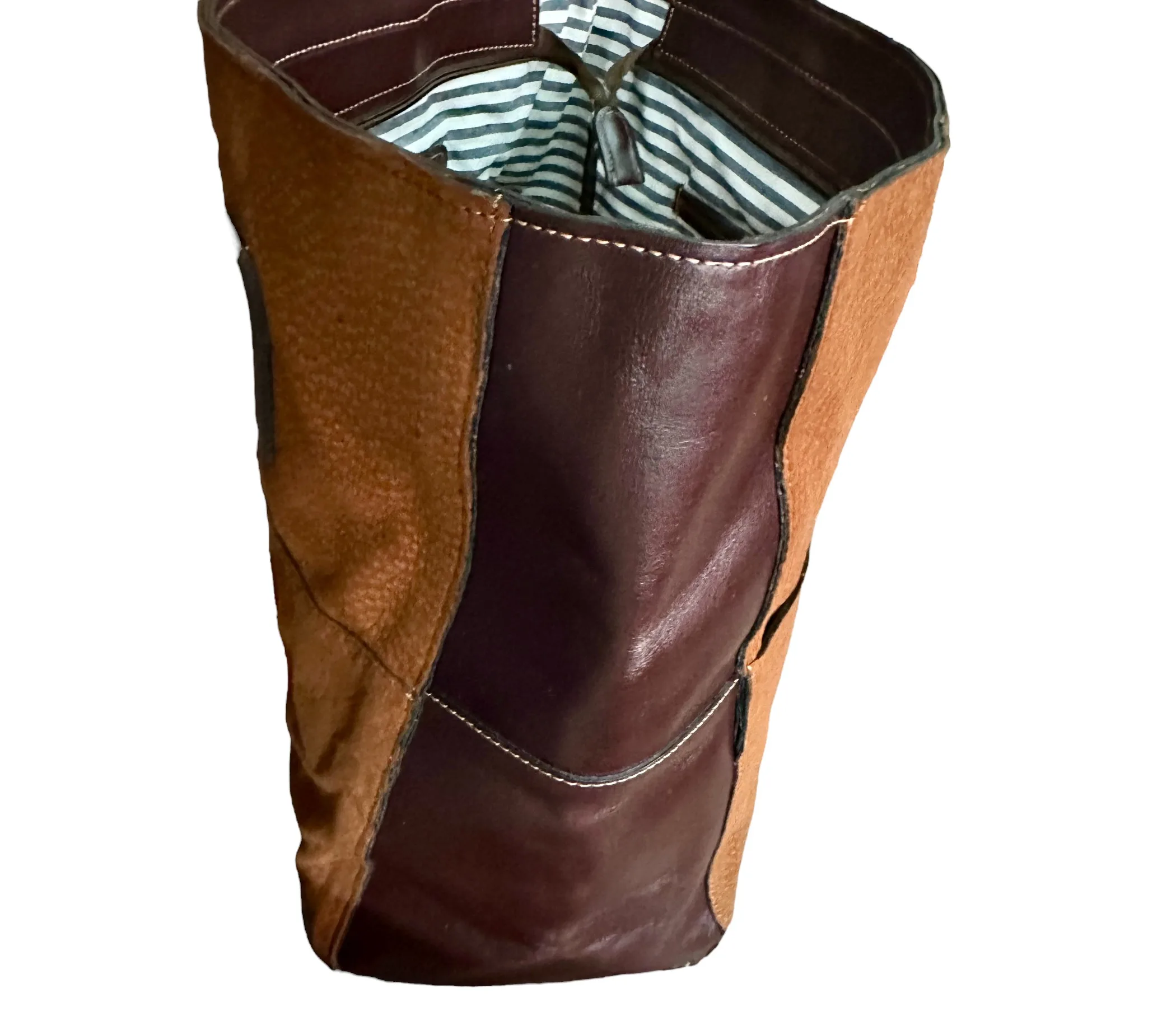 HANDMADE, EXTRA-LARGE CAPYBARA / CARPINCHO TOTE BAG WITH ARGENTINIAN COWHIDE TRIM - Image 8