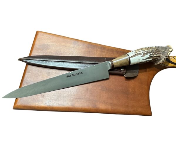 HUGE ANTLERED & ARGENTINE HARDWOOD GAUCHO KNIFE WITH 30CM HEAVY CARBON STEEL BLADE - ONE OF A KIND!
