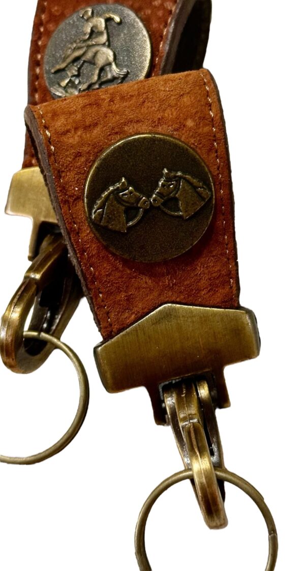 Carpincho / Capybara Bronco Rider Keychain with Brass Swivel Belt Snap - PL-LLA16/9HH - Image 3