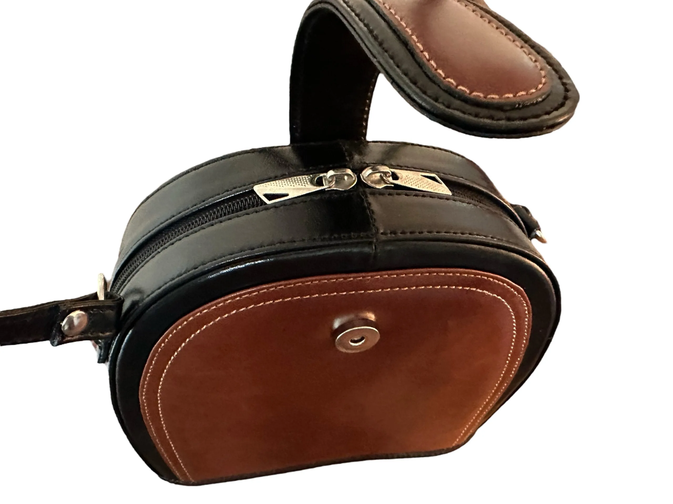 Handmade Argentinian Bicolored, Genuine Leather Crossbody Bag with Adjustable Strap - OZ-27/36 - Image 5