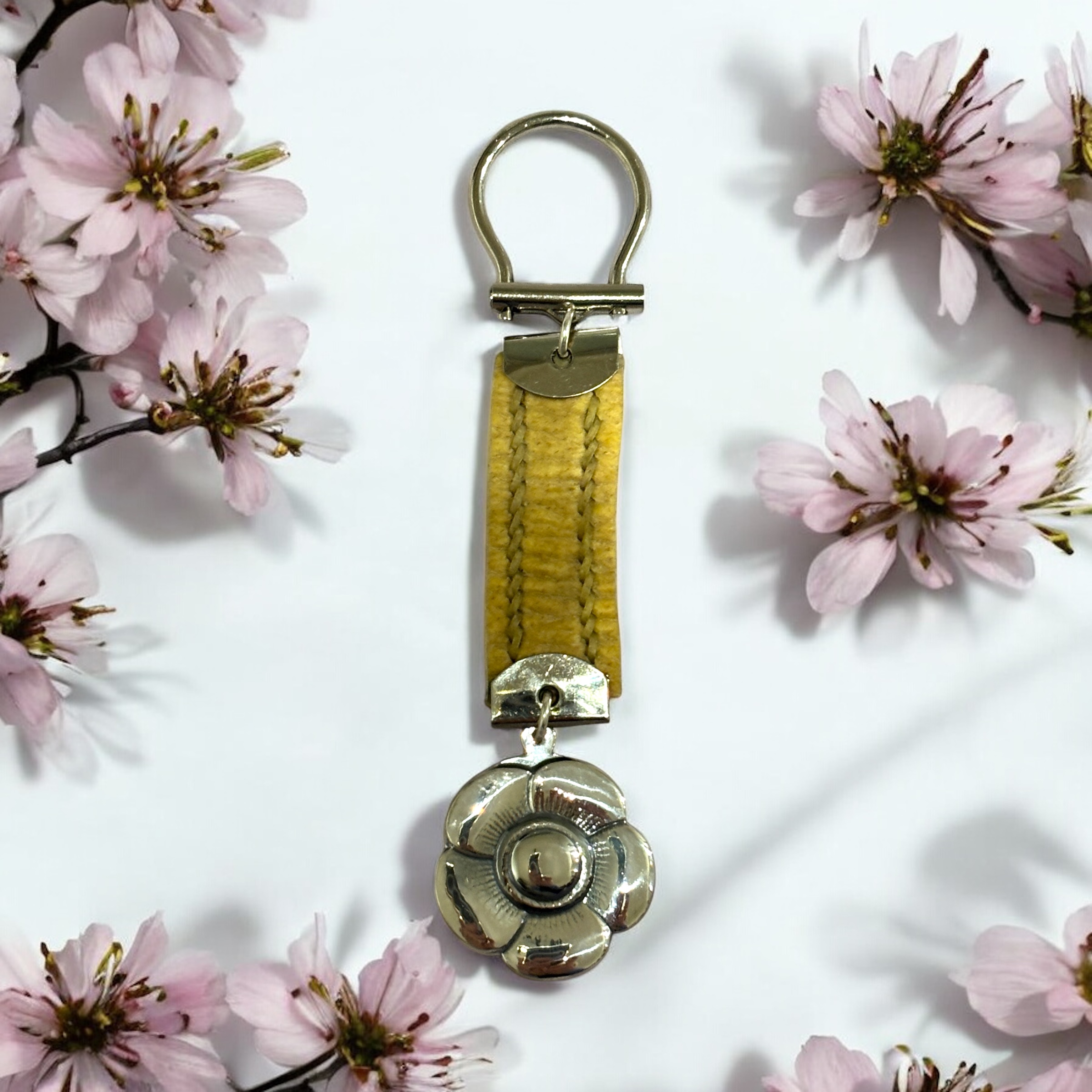 Pansy Blossom Keychain | The Soul of Argentine Craft in Your Pocket