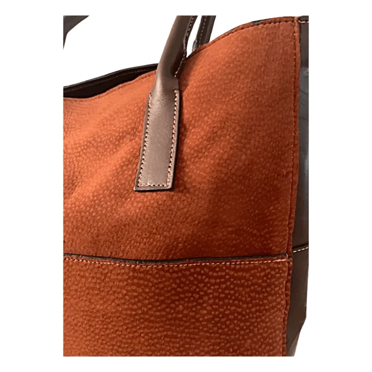 HANDMADE, EXTRA-LARGE CAPYBARA / CARPINCHO TOTE BAG WITH ARGENTINIAN COWHIDE TRIM - Image 4