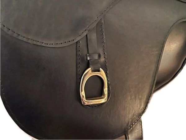 100% RICH BLACK GENUINE ARGENTINE COWHIDE LEATHER EQUESTRIAN IN A SADDLE STYLE HANDBAG WITH BRASS RIDING STIRRUP - M-4489/BK - Image 4
