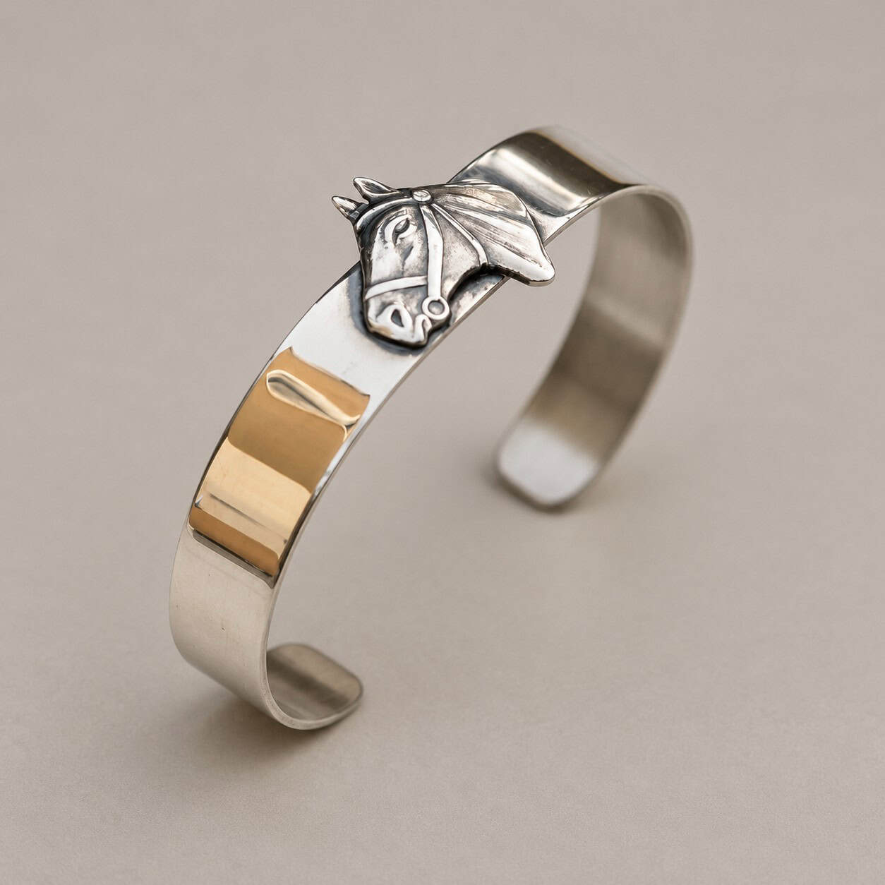 Alpaca and Sterling Silver Horse Head Bracelet - Image 4