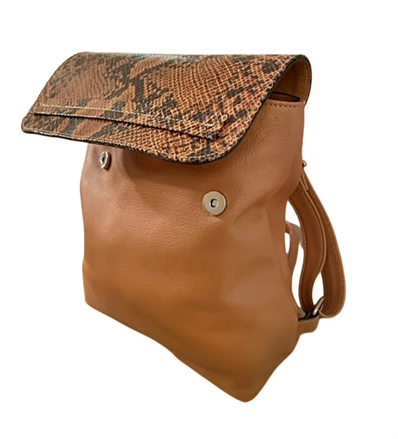 Argentine Leather Women's Backpack - Image 4